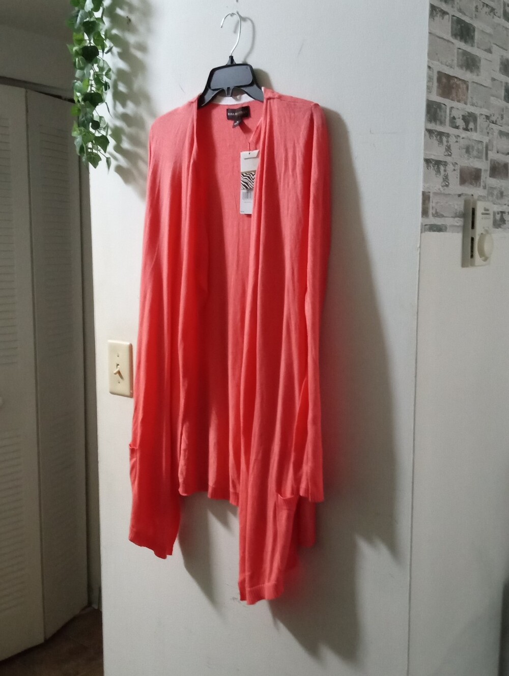 Dana Buchman Coral V-Neck Women's Sweater New With Tag !